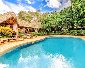 The Wonderkoi House A Magical Japanese Koi Garden - Homestead - Pool
