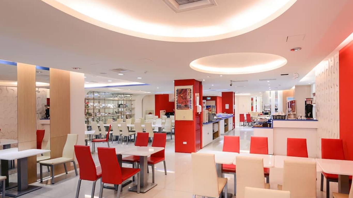 i-Deal Hotel