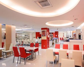 i-Deal Hotel - טאיצ'ונג - מסעדה