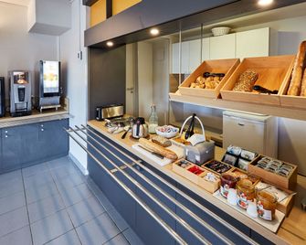 B&B HOTEL Beaune Nord - Savigny-lès-Beaune - Buffet