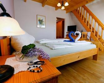 Weingut Winzerzimmer Rothschädl - Leutschach - Slaapkamer