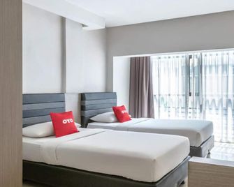 OYO 3811 Best Inn Hotel - Yakarta - Habitación