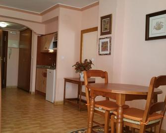 Unique Hotel Apartments - Torrevieja - Dining room