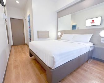 Red Planet Quezon City Timog - קזון סיטי - חדר שינה