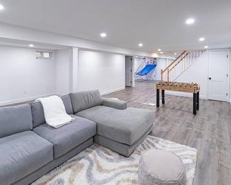 Charming Modern home in Westhampton - Westhampton - Sala de estar
