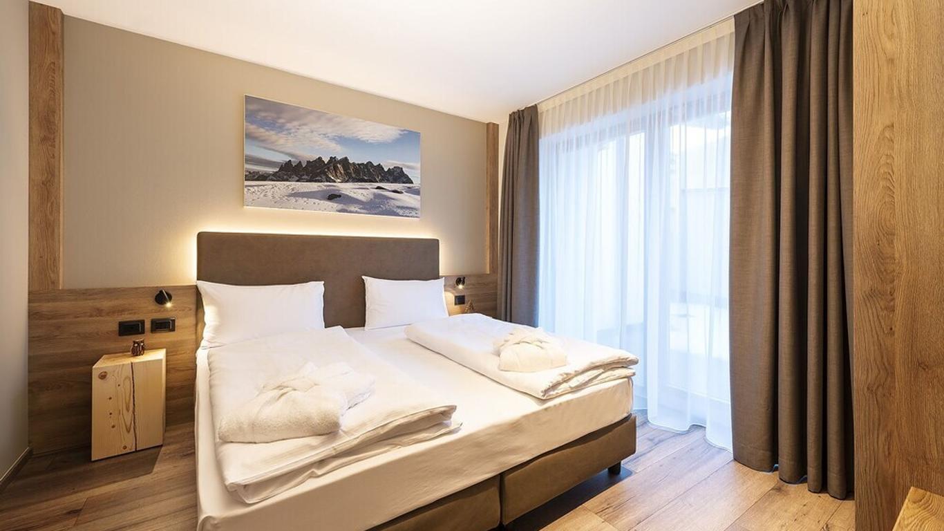 Chalet Aster