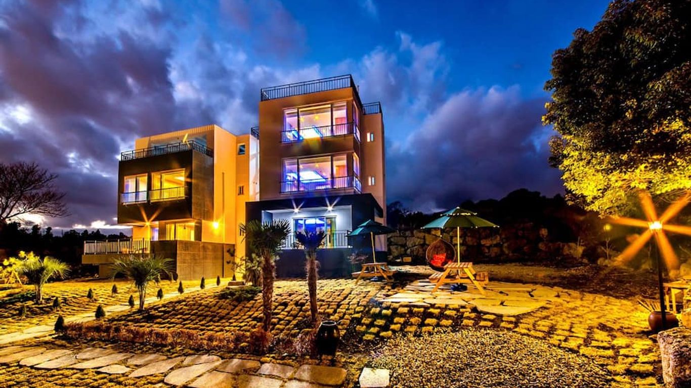 Jeju Seogwipo Modniae Pension