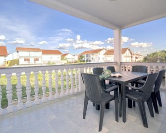 Apartments Ria Vodice (81991-A2) - Vodice - Tisno - Balcony