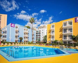 Hotel Servigroup Pueblo Benidorm - Benidorm
