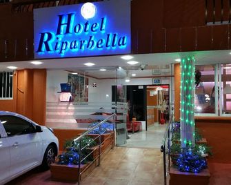 Hotel Riparbella - Santo Domingo
