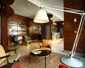 Hotel Dauro Premier - גרנדה - דלפק קבלה