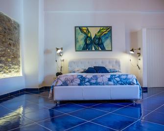 Ispani Inn Resort - Ispani - Bedroom