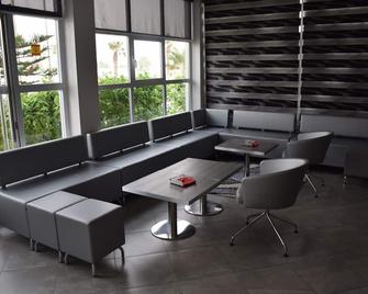 Nouakchott Hotel - Nouakchott - טרקלין