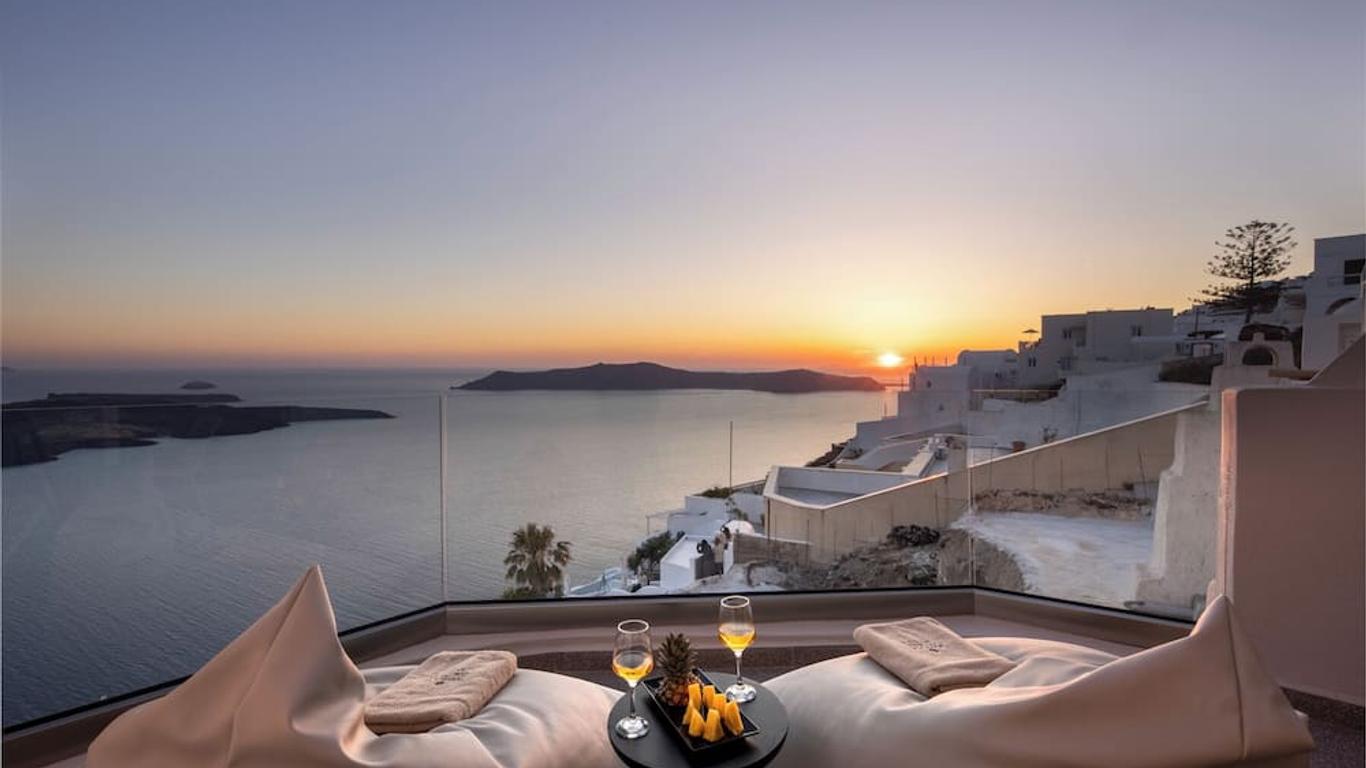 Damigos Caldera World