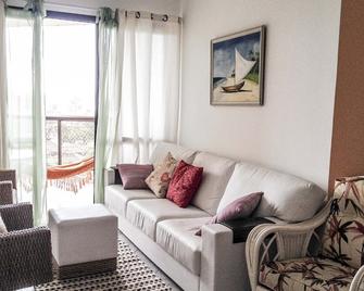 Riviera de São Lourenço Apartment on the Beach, with a beautiful sea view - Bertioga - Olohuone