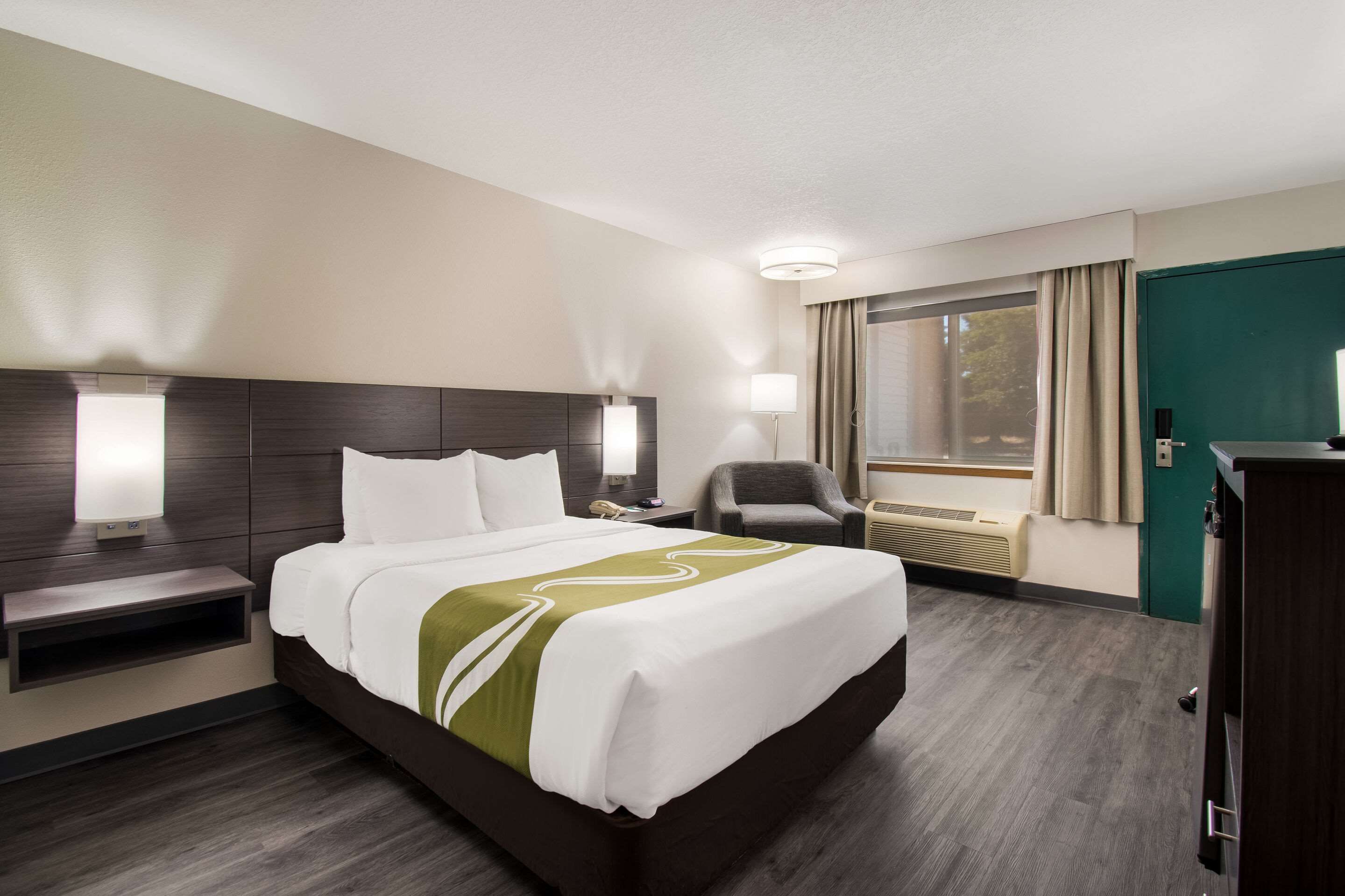 Quality Inn and Suites Wilsonville - Wilsonville - Schlafzimmer