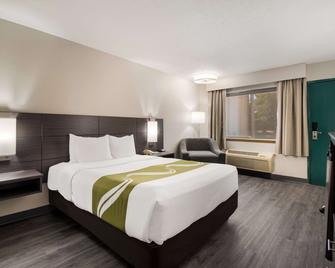 Quality Inn and Suites Wilsonville - Wilsonville - Bedroom