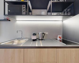 Nonanteneuf Geneve Plainpalais Apartment - Ginebra - Cocina