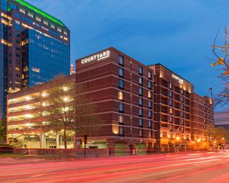 Courtyard by Marriott Louisville Downtown - לואיסוויל - בניין