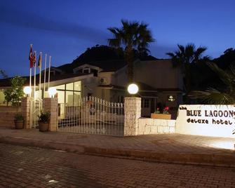 The Blue Lagoon Deluxe Hotel - Ölüdeniz - Bâtiment