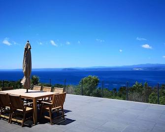 Infinity Views - Lake Taupo (free wifi, linen provided) - Kuratau - Balkon