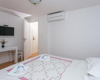 Lumin Guest House - Dubrovnik - Bedroom