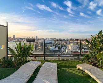 Sea You Hotel Port Valencia - Valencia - Balcony