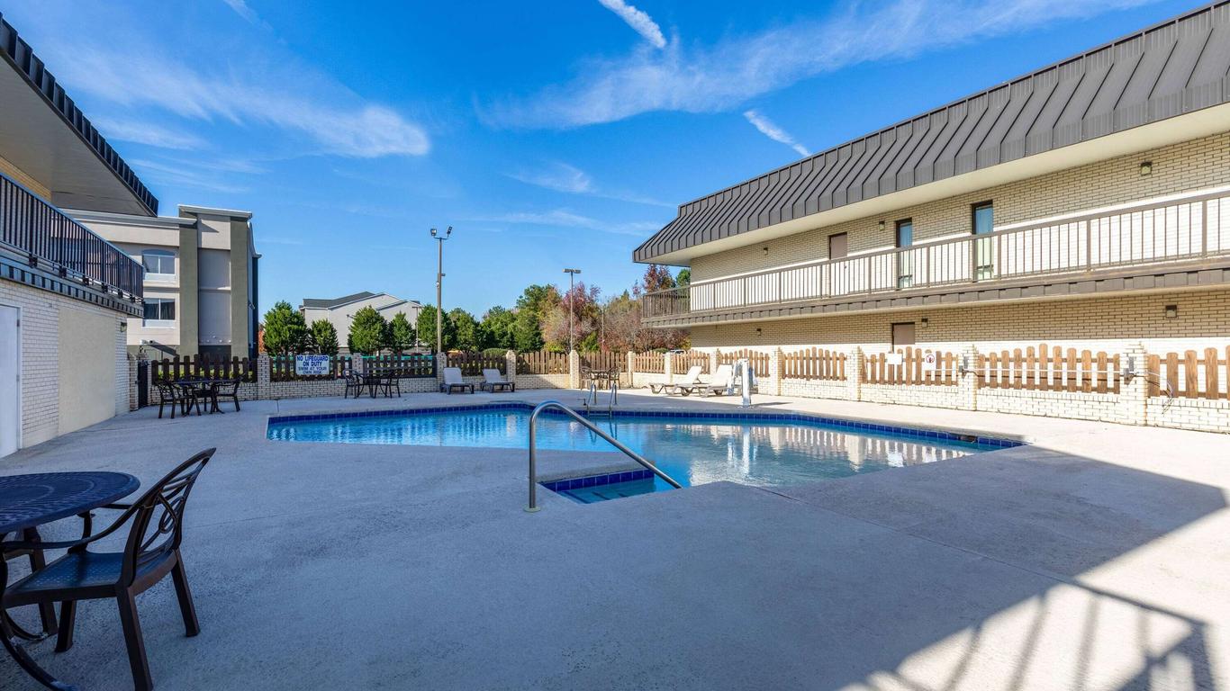 دايز إن باي ويندام فلورنس/آي - 95 نورث