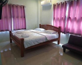 โรงแรมพรถวิล - ศรีสะเกษ - ห้องนอน