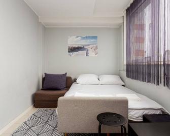 Seaside Comfort Studio by BookingHost - Gdynia - Sypialnia
