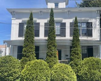 Large Duplex Near Massmoca, Mcla (21) - North Adams - Building