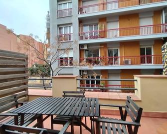 Montserrat Apartments by gaiarooms - Barcelona - Balcó