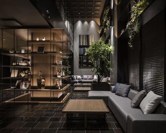 Bespoke Hotel Shinsaibashi - Osaka - Lounge