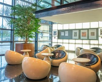 فندق في.آي.بي إكزيكتيف أرتس - لشبونة - ردهة