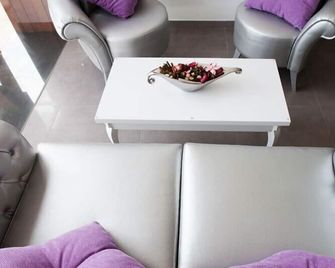 Alix Boutique - Arteixo