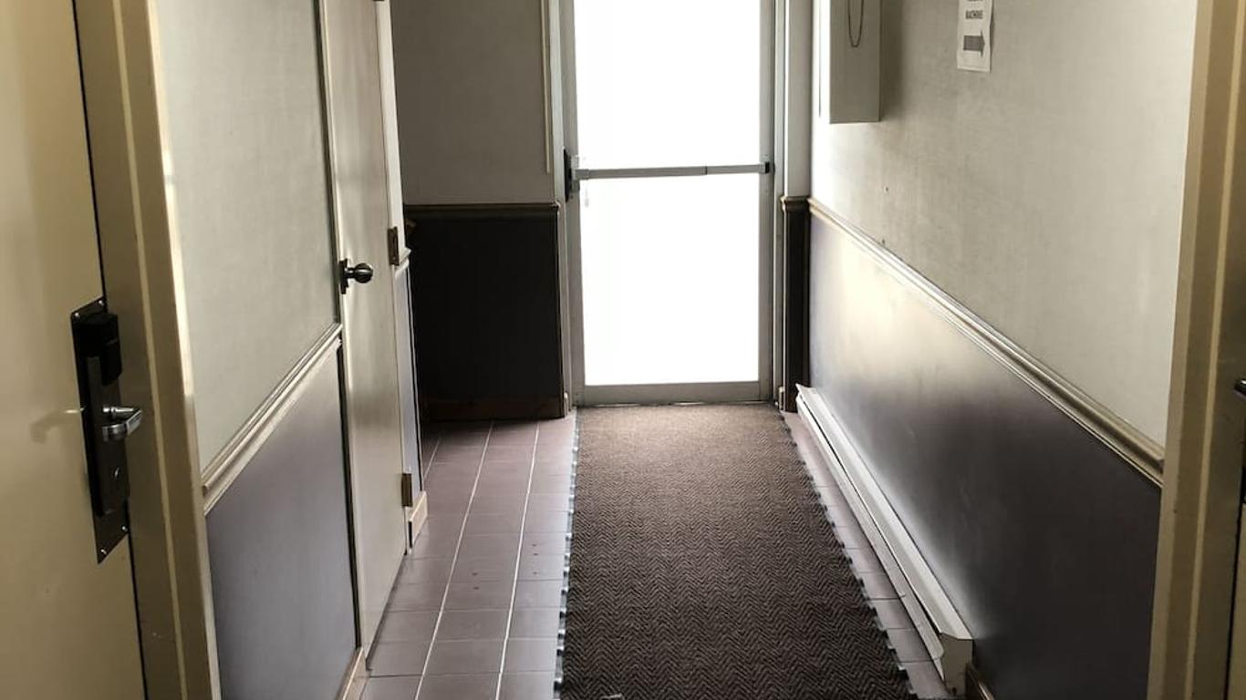 Denison Inn & Suites