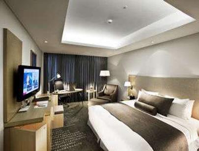 Ramada by Wyndham Songdo - Incheon - Bedroom