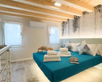 Graceful Apartments - Paradise Apartment - Chioggia - Schlafzimmer