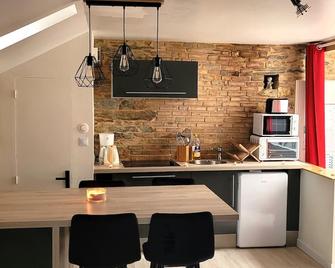 Appartement De Charme Centre Ville - Châteaubriant - Kuchyň