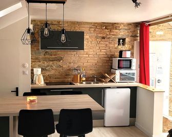 Charming Apartment - Downtown - Châteaubriant - Kuchyň