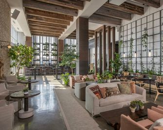 1 Hotel Nashville - Nashville - Lobby