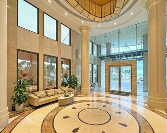 Holiday Beach Hotel Danang - דה נאנג - לובי