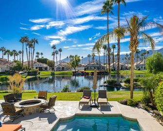 Casa Del Rio Luxe 3BR w Pool Spa Lake Views - La Quinta - Pool