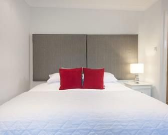 High Hedges Apartments - Oxford - Bedroom