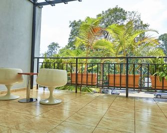 Nonilis Apartments Single Room for a great vacation - Kigali - Balcony