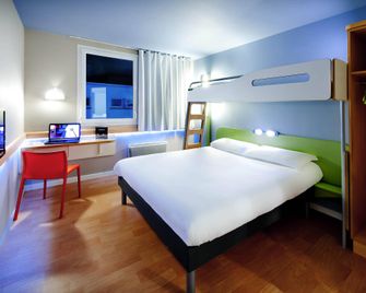 ibis budget Brest Centre Port - Brest - Bedroom