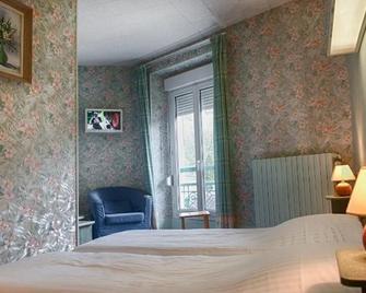Hotel Les Alpes - Allevard - Schlafzimmer