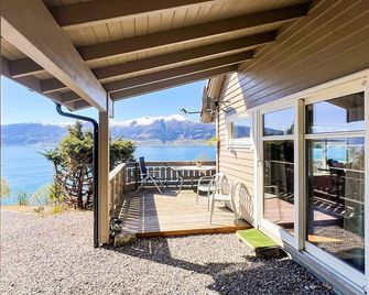 6 person holiday home in Leikanger - Leikanger - Balcón