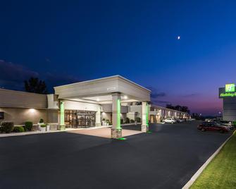 Holiday Inn Johnstown-Gloversville - Johnstown - Edificio