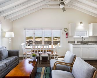 Truro Beach Cottages - North Truro